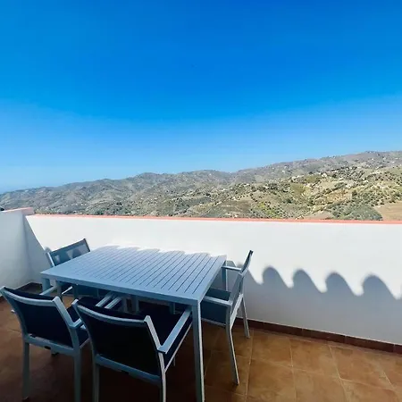 Atico Con Increibles Vistas A Las Montanas Y Mar Frigiliana Exterior foto