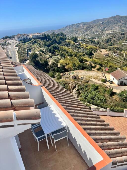 Atico Con Increibles Vistas A Montanas Y Mar Apartment